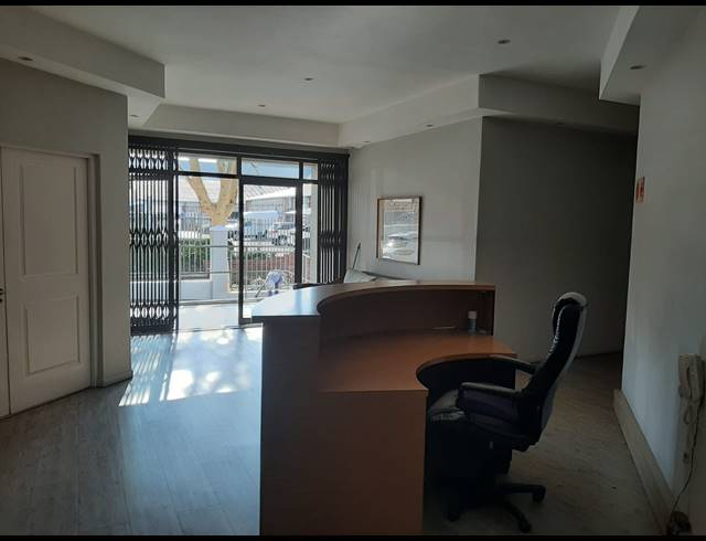 250M² OFFICE TO LET IN NEW GERMANY